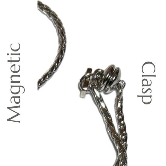 Hand Crafted - Fused Glass Pendant - Long Silver Tone Chain With Magnetic Clasp - Picture 5 of 5